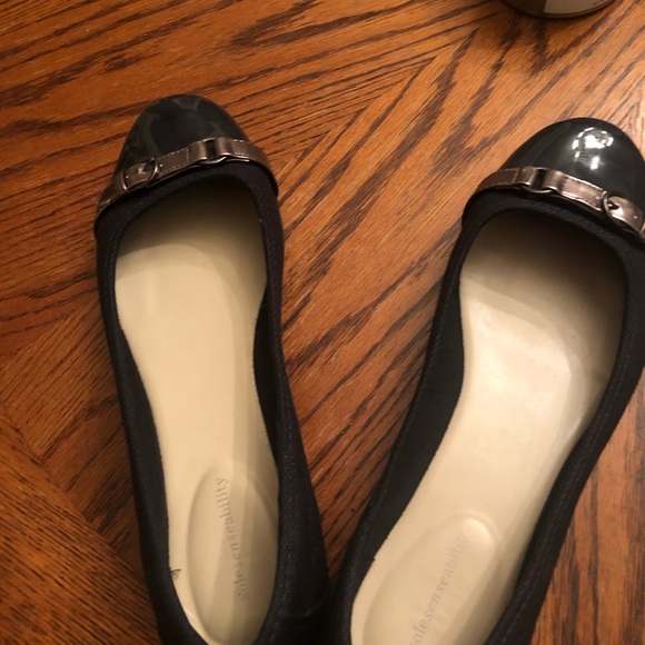 Great shoes from Kohl’s navy blue size 9.5 - Picture 3 of 10